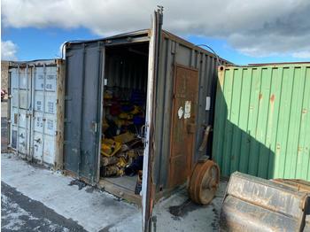 货运集装箱 40' Container c/w Parts/Ratching/Pipes (Located at Cumnock, KA18 4QS, Scotland) No crane available - buyer will need to provide crane themselves for loading：图1