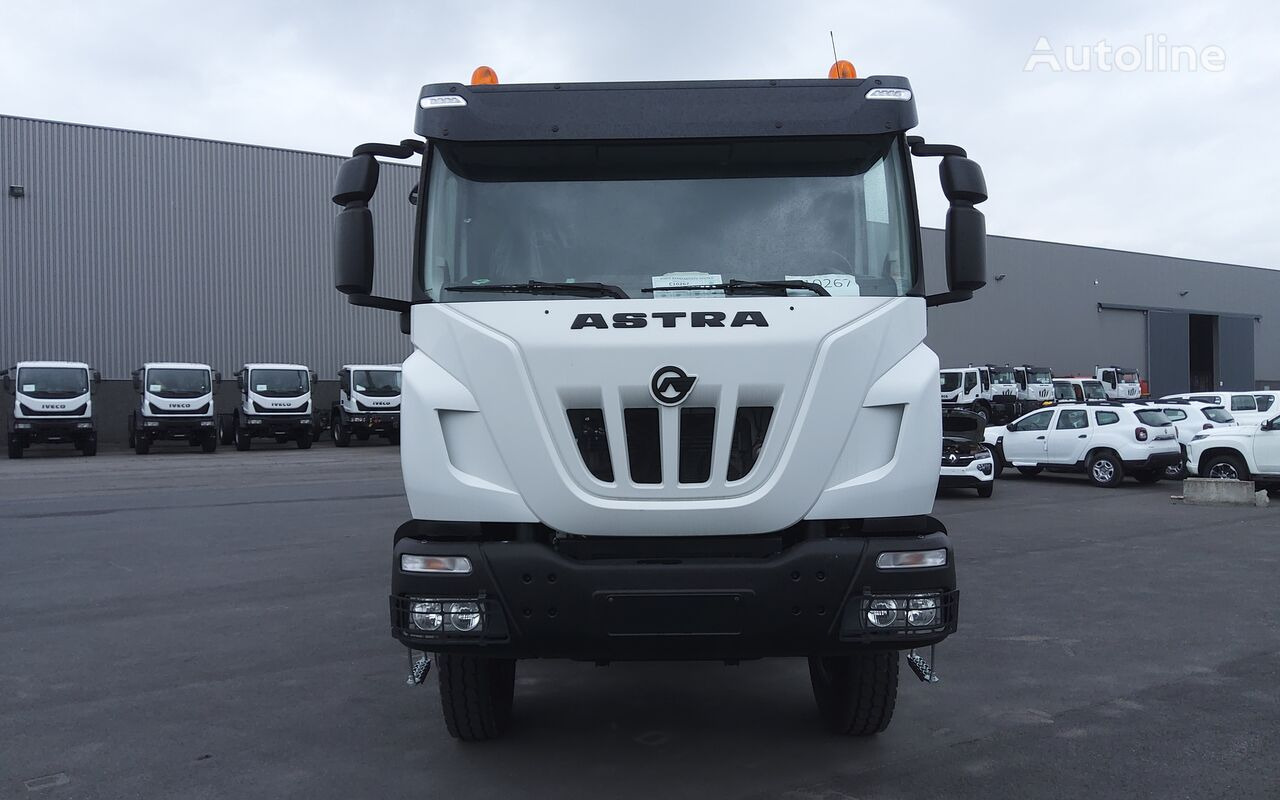 新的 驾驶室底盘卡车 Astra HD9 84.42 chassis cab 8x4 suitable for mixer：图2