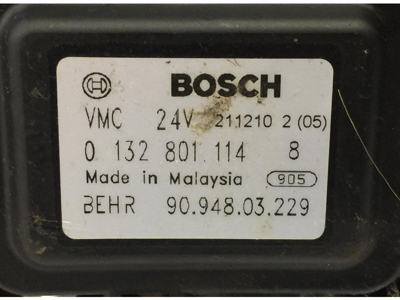 暖通系统 Bosch BOSCH,DAF,BEHR XF105 (01.05-)：图16