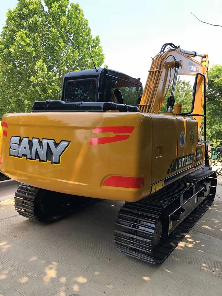 履带式挖掘机 China made original used excavator SANY SY135C used machinery for mining and construction：图2