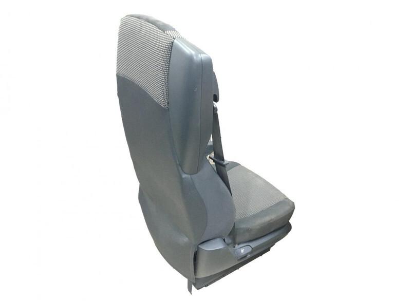 座椅 DAF XF105 (01.05-)：图3