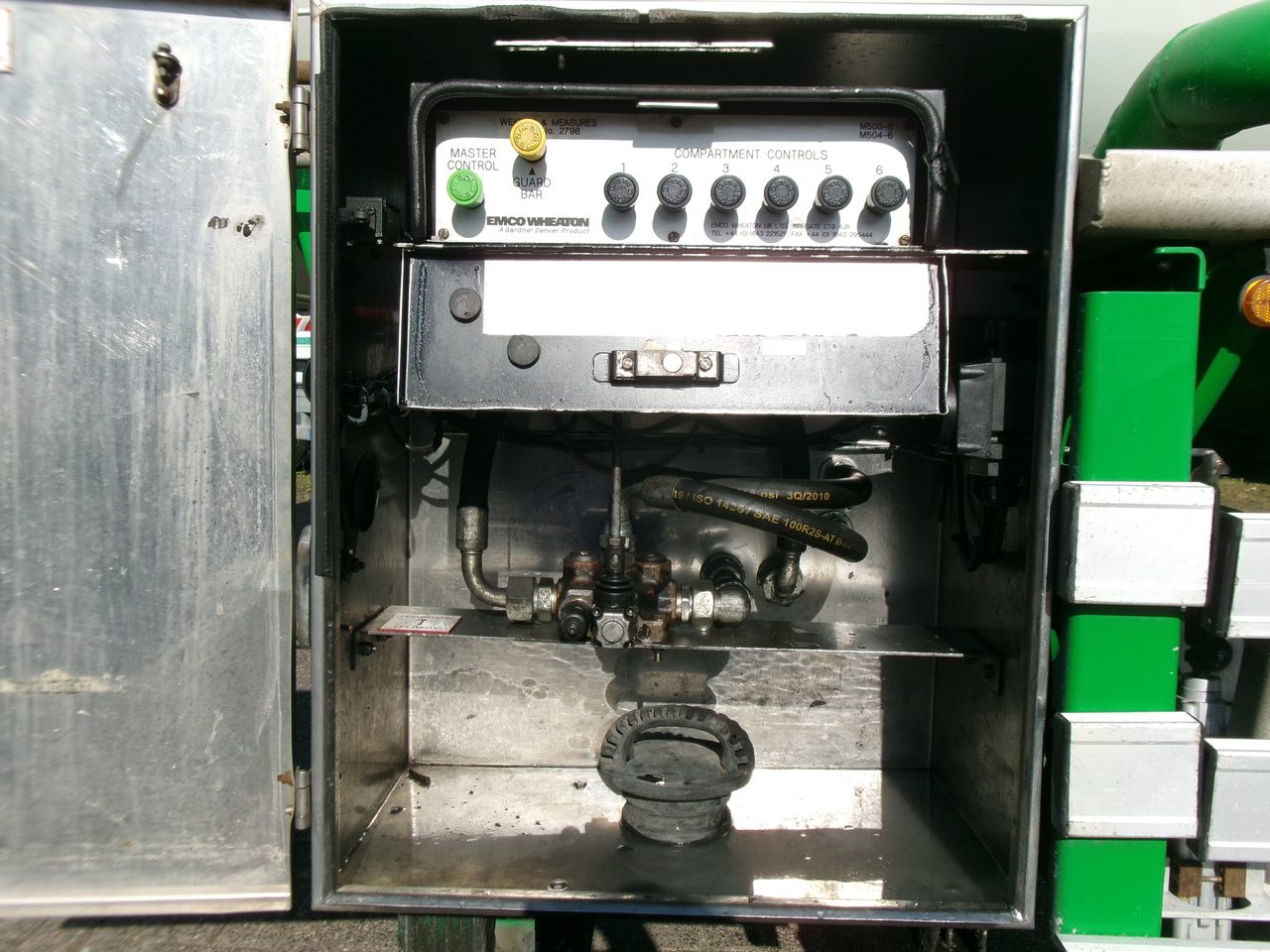 液罐半拖车 用于运输 燃料 Feldbinder Fuel tank alu 42 m3 / / 6 comp + pump：图17