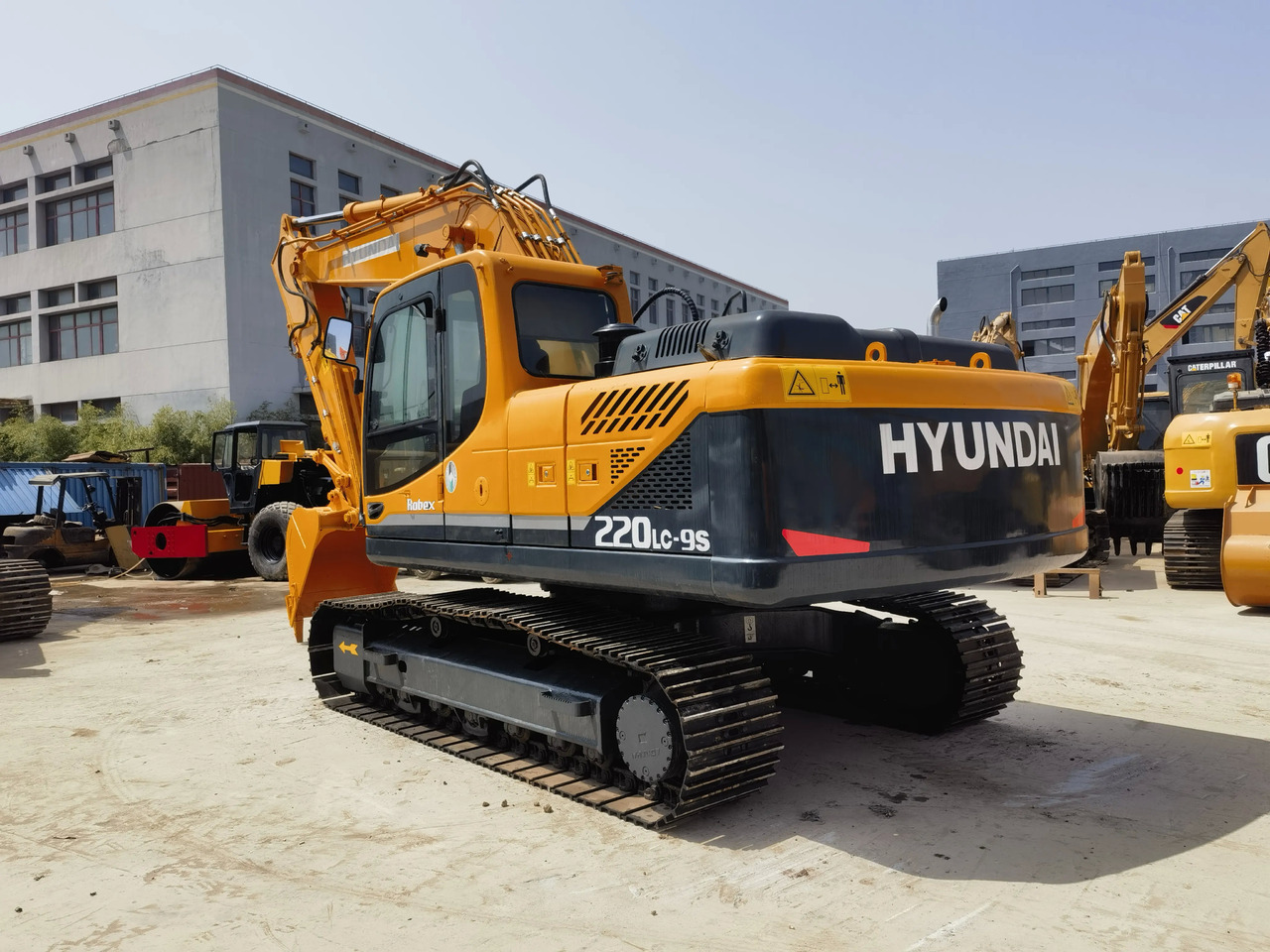 履带式挖掘机 Good condition Used Hyundai 220 Excavator Hyundai 220-9s Crawler Excavator For Sale：图2