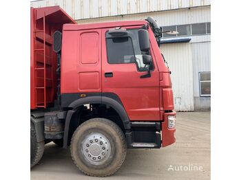翻斗车 HOWO 8x4 drive 12 wheeled tipper truck dumper red color：图3