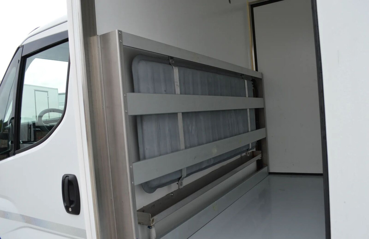 冷藏车 IVECO DAILY 60C17 REFRIGERATOR + SIDE AND REAR DOORS. ISOTHERM FREEZER：图20
