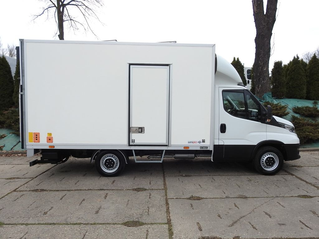 Iveco DAILY 35S14 KOFFER 8 PALETTEN AUFZUG A/C  租赁 Iveco DAILY 35S14 KOFFER 8 PALETTEN AUFZUG A/C：图8