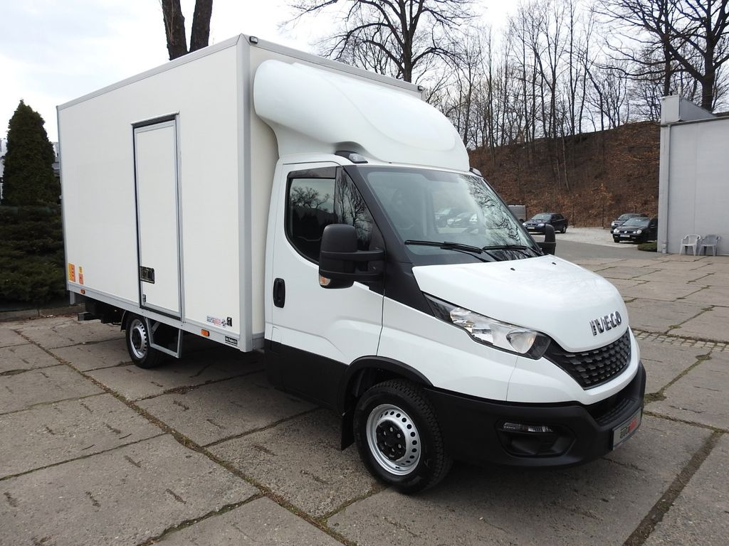 Iveco DAILY 35S14 KOFFER 8 PALETTEN AUFZUG A/C  租赁 Iveco DAILY 35S14 KOFFER 8 PALETTEN AUFZUG A/C：图5