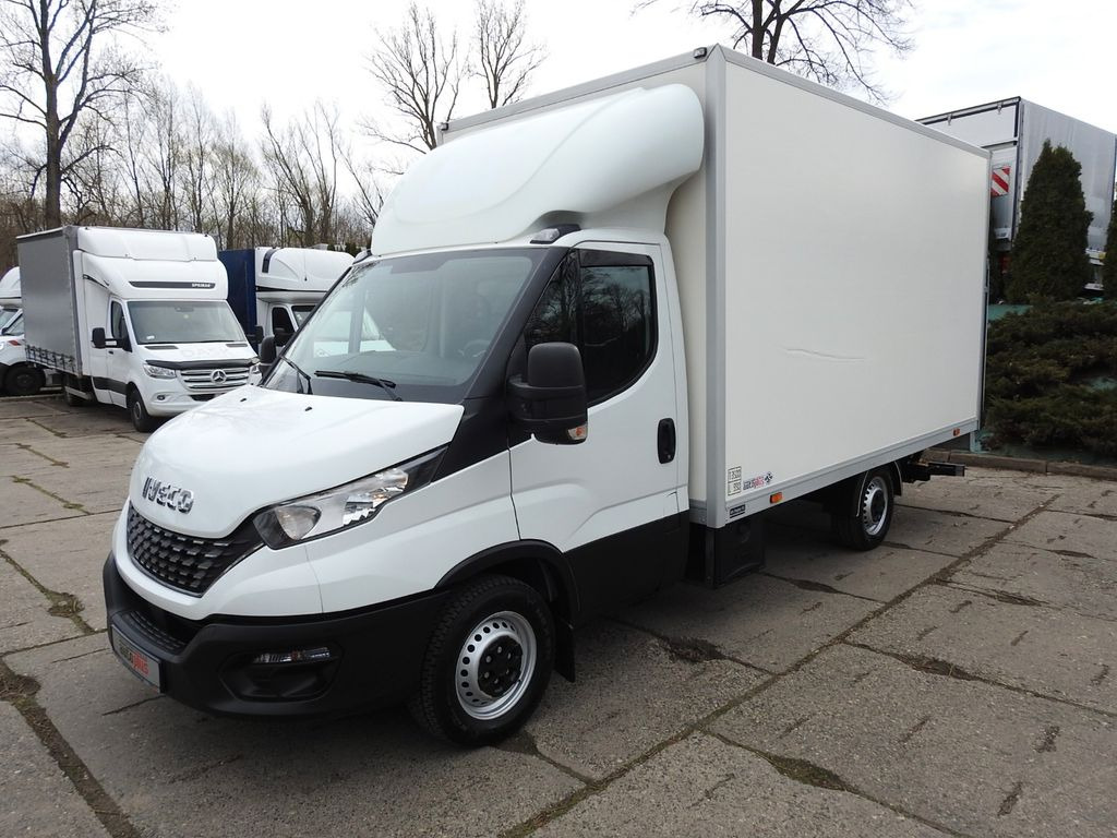 Iveco DAILY 35S14 KOFFER 8 PALETTEN AUFZUG A/C  租赁 Iveco DAILY 35S14 KOFFER 8 PALETTEN AUFZUG A/C：图7