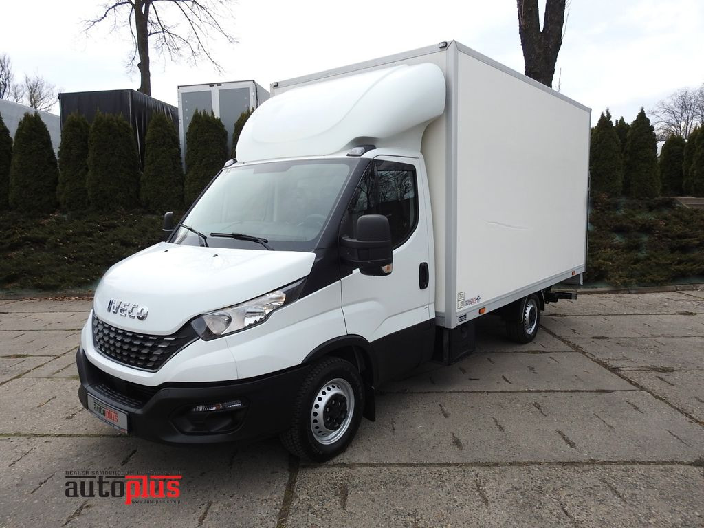 Iveco DAILY 35S14 KOFFER 8 PALETTEN AUFZUG A/C  租赁 Iveco DAILY 35S14 KOFFER 8 PALETTEN AUFZUG A/C：图1