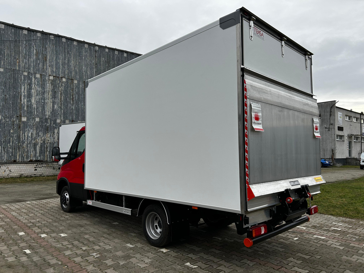 新的 厢式货车 Iveco Daily 50C18HZ Container mit 8 Paletten und einem 750-kg-Aufzug：图12