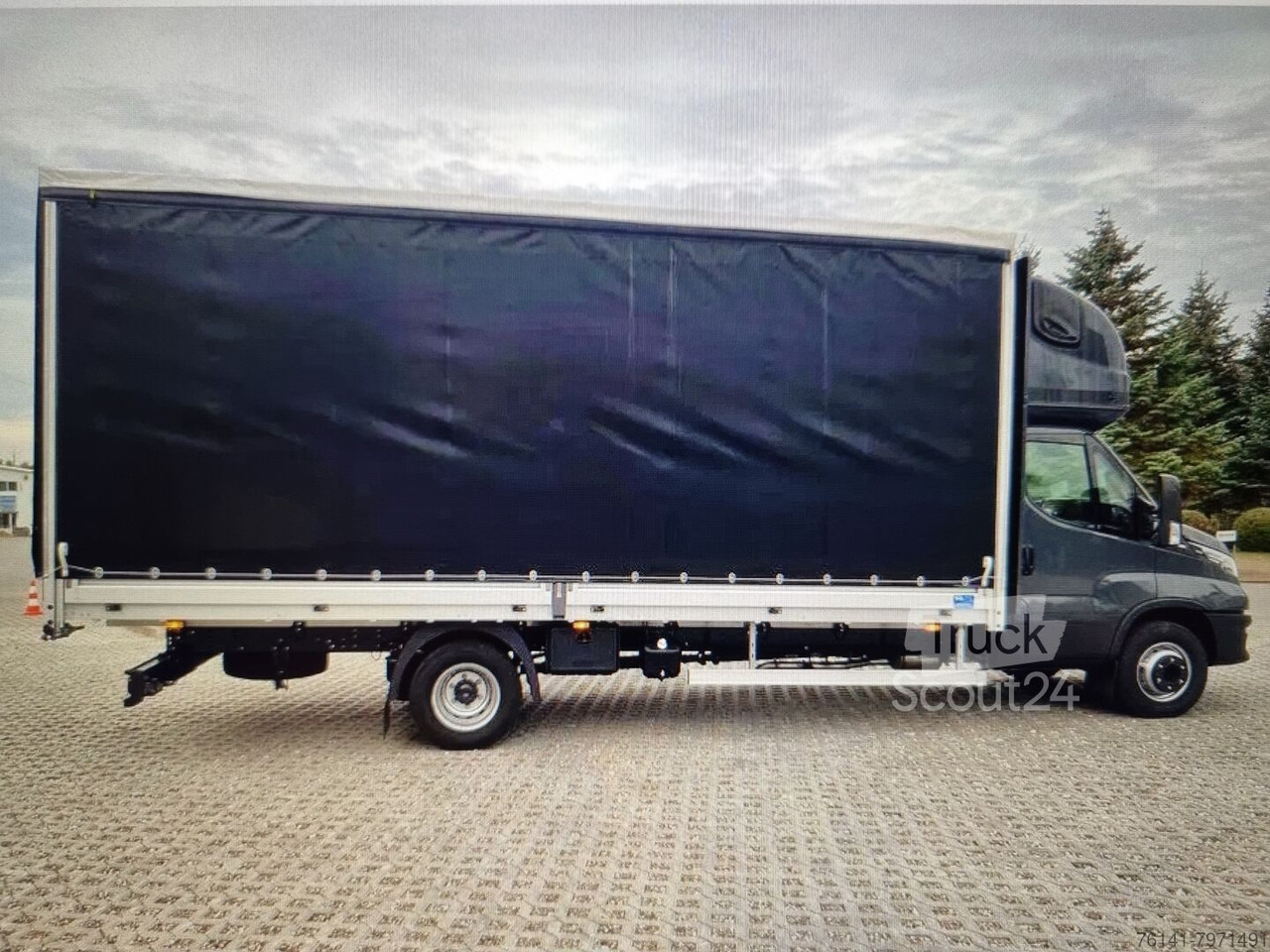 新的 侧帘货车 Iveco Daily 70C18 A8 15PAL Luftfederung：图7