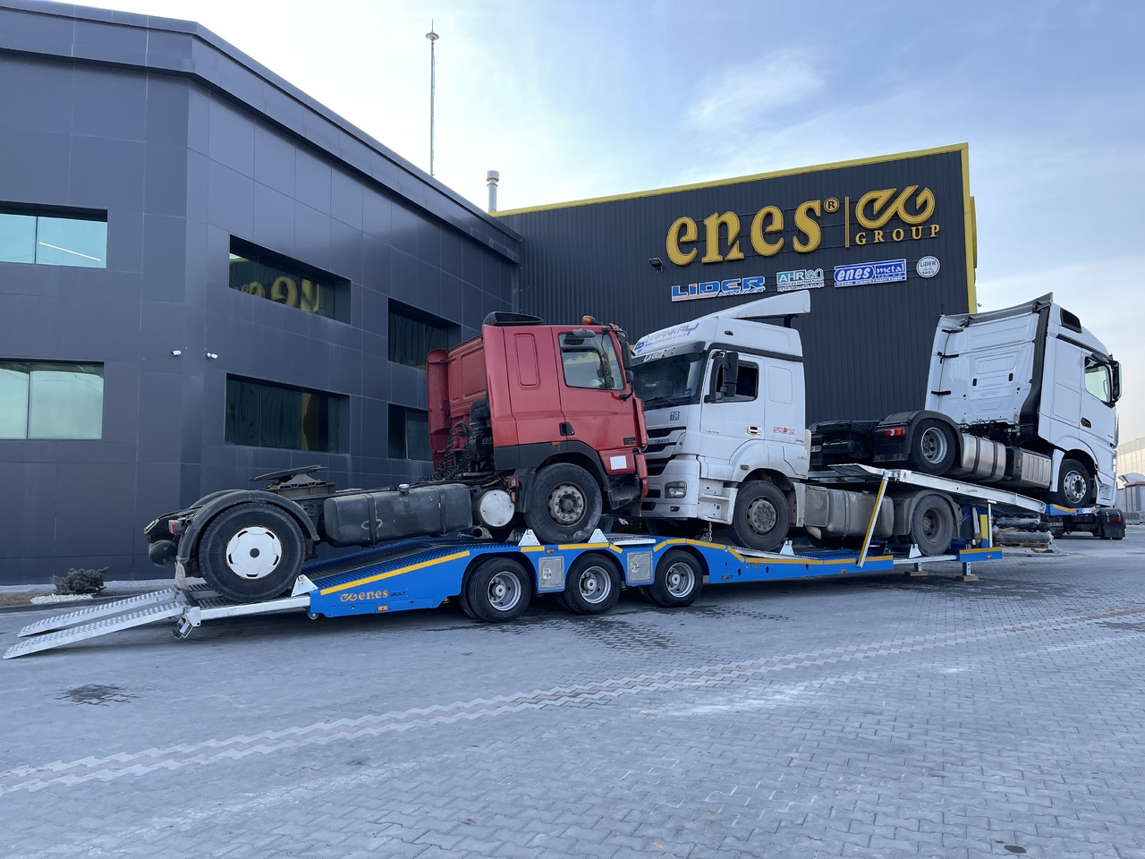 LIDER 2023 NEW UNUSED READY IN FACTORY STOCK - 自动转运半拖车：图3