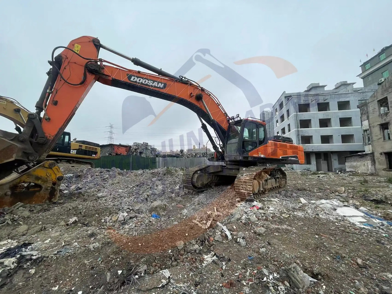 履带式挖掘机 Low running hours Used Doosan excavator DX520LC-9C in good condition for sale：图5