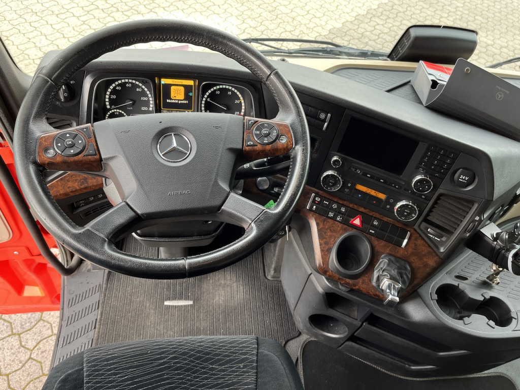 牵引车 Mercedes-Benz Actros 1843 4x2  Sattelzugmaschine | Gigaspace：图13