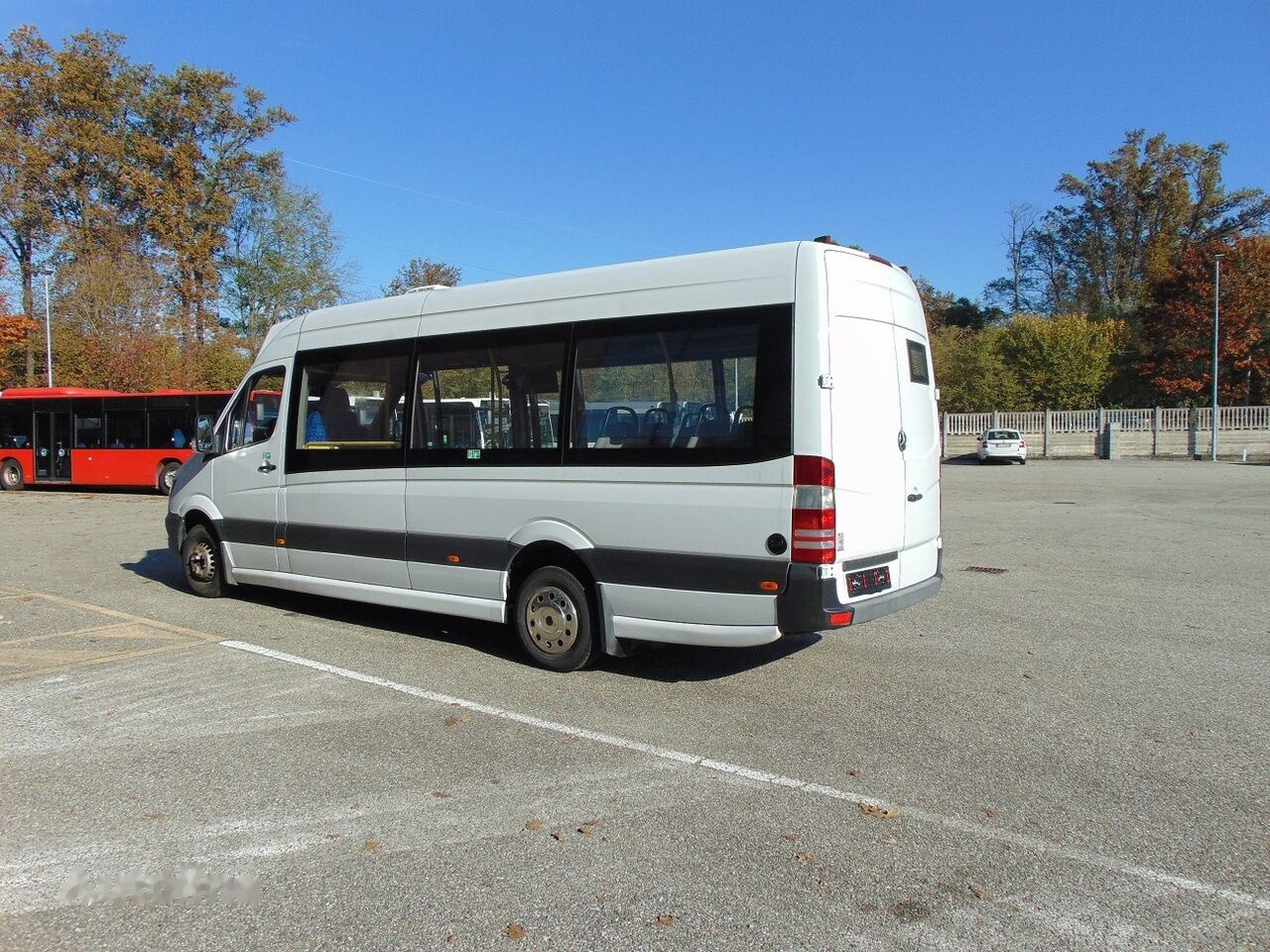 小型巴士, 小型客车 Mercedes-Benz SPRINTER ALTAS：图5