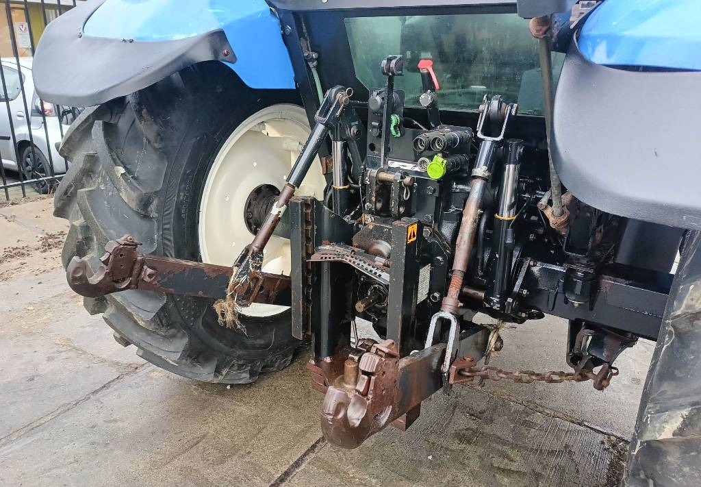 拖拉机 New Holland TL 100 A trekker tractor met front lader boom voor：图21