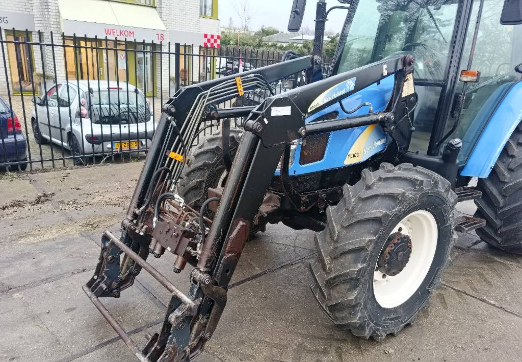 拖拉机 New Holland TL 100 A trekker tractor met front lader boom voor：图20
