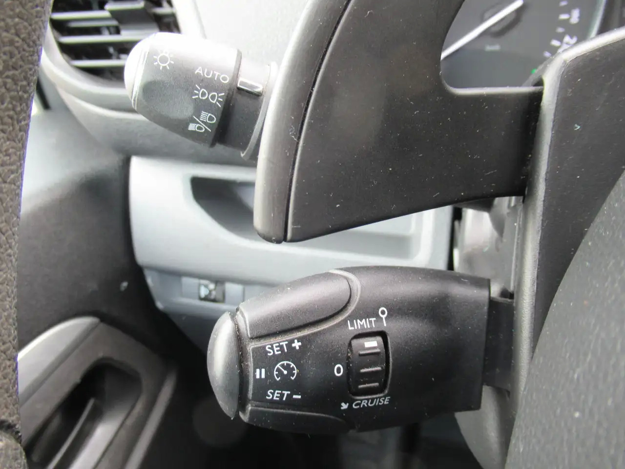 无侧窗厢式货车 Peugeot Expert L3 dble cab 6PL177cv 21450€+TVA/BTW：图12