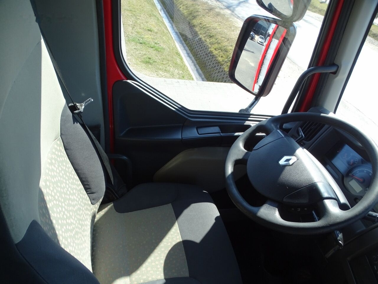 栏板式/ 平板卡车, 起重车 Renault PREMIUM LANDER 410：图50