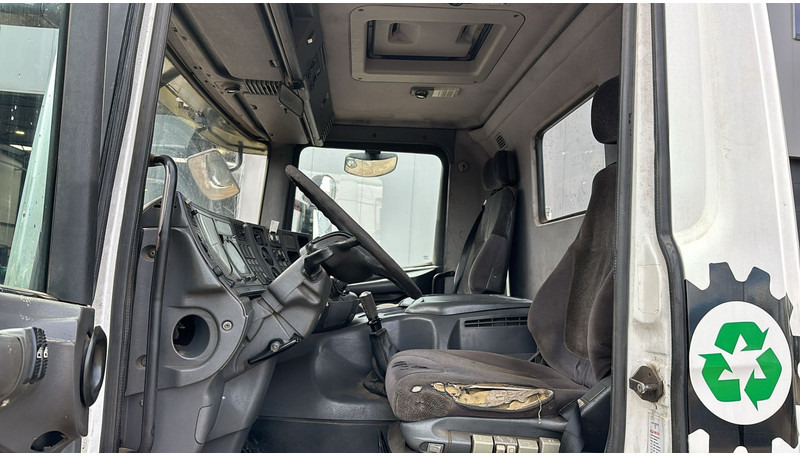 驾驶室底盘卡车 Scania G 94 - 260 (STEEL SUSPENSION / PERFECT / EURO 2)：图14