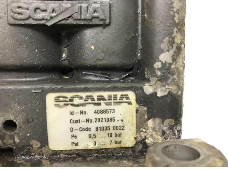 发动机及其零件 Scania K-Series (01.06-)：图6