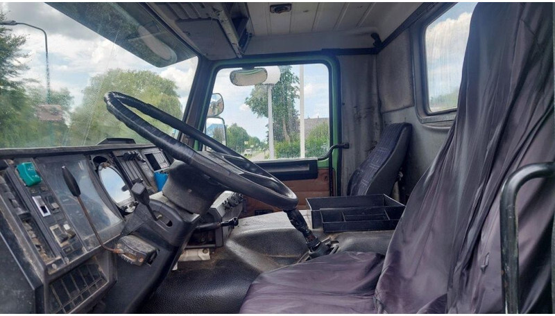 驾驶室底盘卡车 Scania P92 6x2 FULL STEEL MANUAL GEARBOX：图10