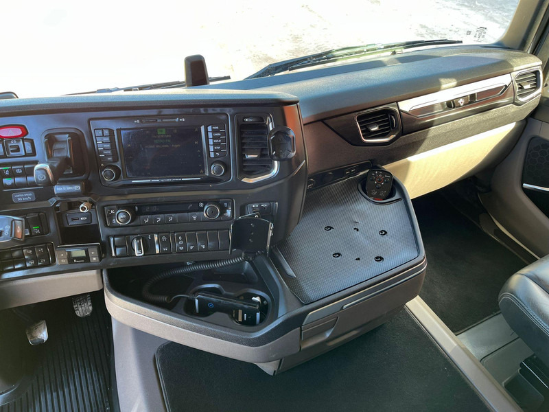 驾驶室底盘卡车 Scania R 520 6x2 FOR SALE AS CHASSIS / 9 TON FRONT AXLE / CHASSIS L=7400 mm：图14