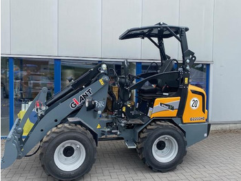 Giant G2200 HD Radlader Hoflader - 紧凑型装载机:图1