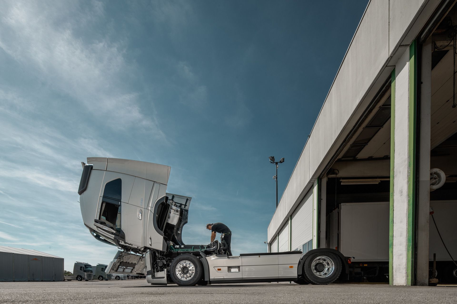 STARENT Truck & Trailer GmbH undefined:图2