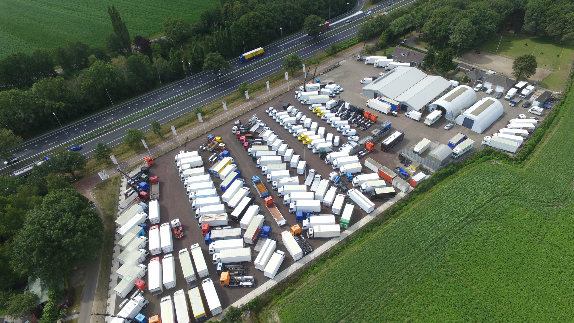 COPPENS TRUCKS BV - 卡车 MERCEDES-BENZ undefined：图3