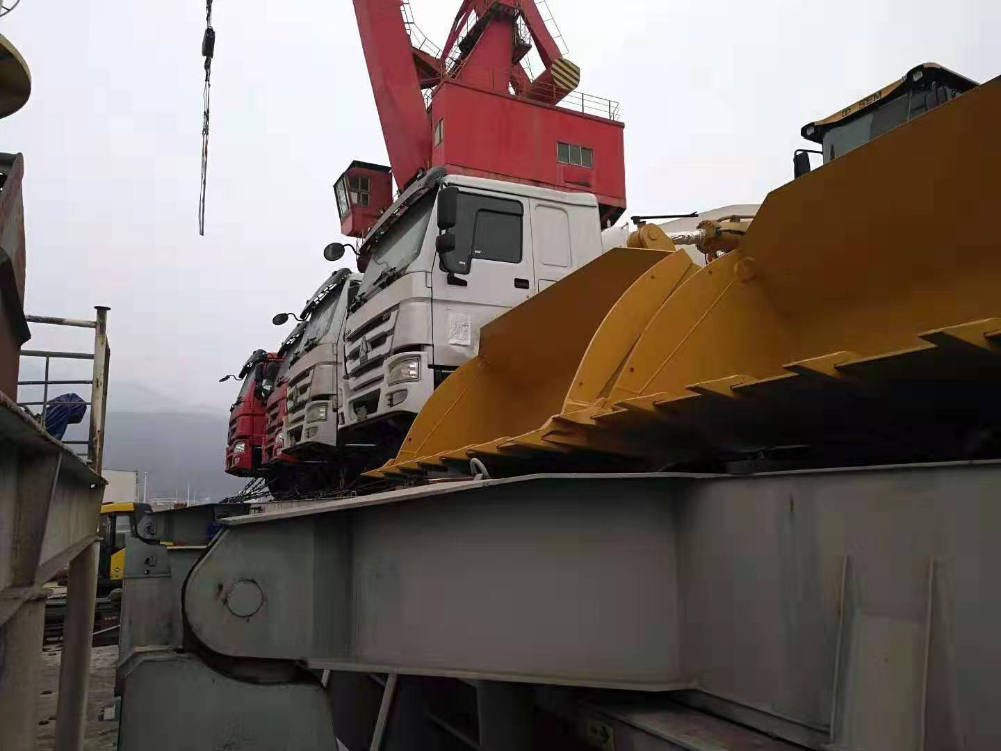 Shandong Guhong Auto Industrial CO., LTD - 卡车 - 年: 2020, 6x4, 空调 undefined：图9