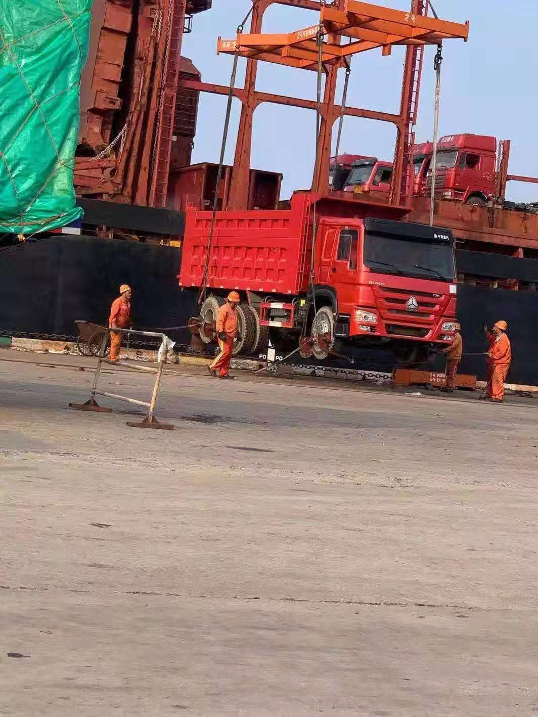 Shandong Guhong Auto Industrial CO., LTD - 卡车 - 年: 2020, 6x4, 空调 undefined：图5