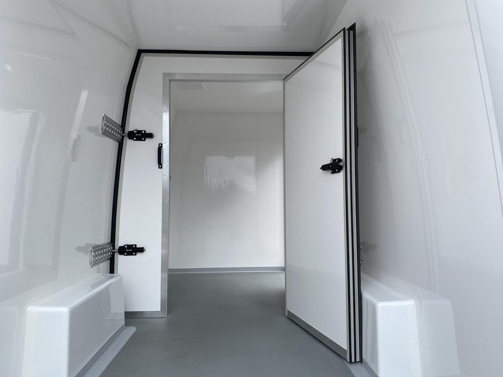 RINZ ROS d.o.o. (GmbH) - 小型货车 - 年: 2024 undefined：图26