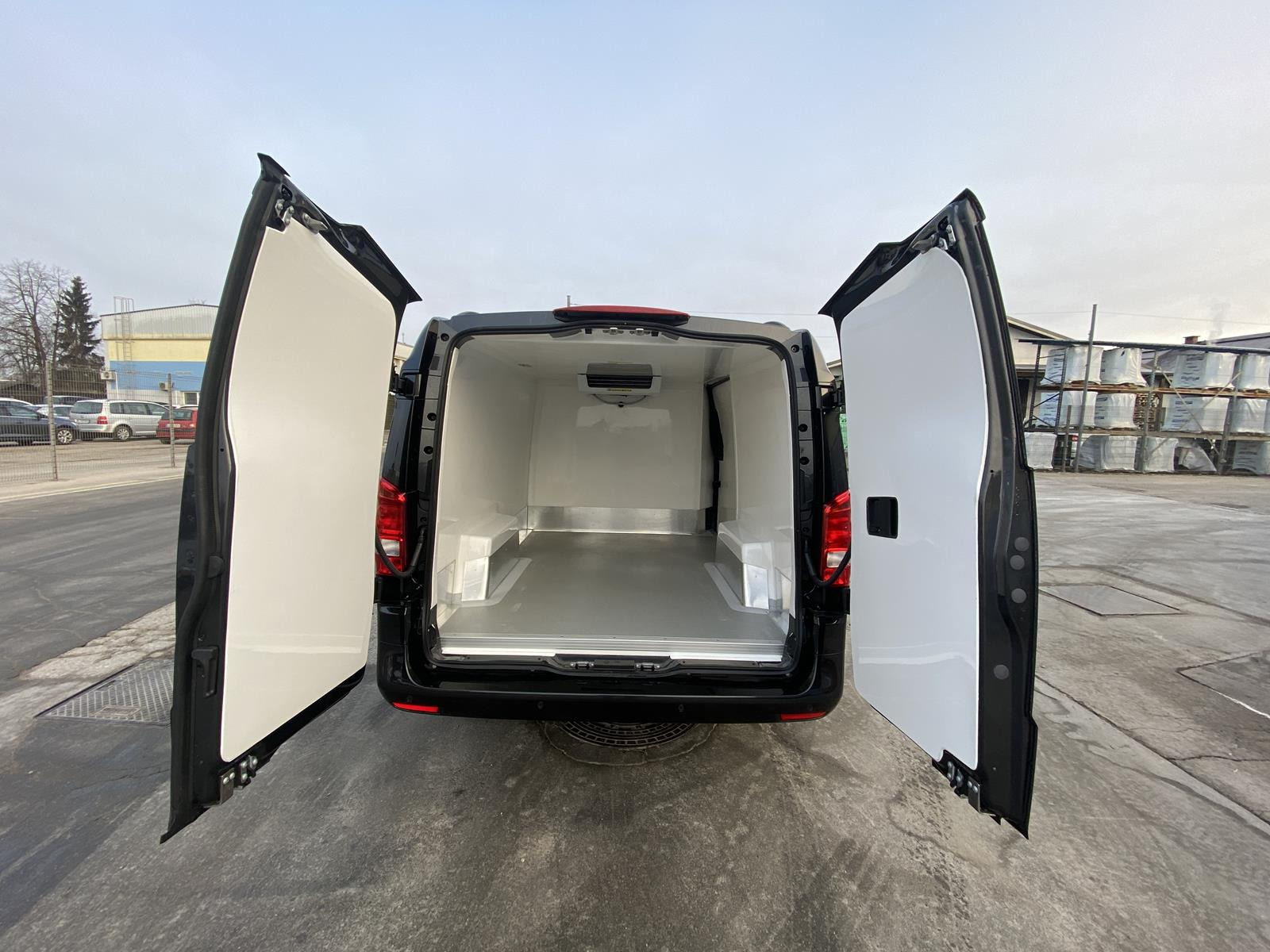 RINZ ROS d.o.o. (GmbH) - 小型货车 - 年: 2024 undefined：图46