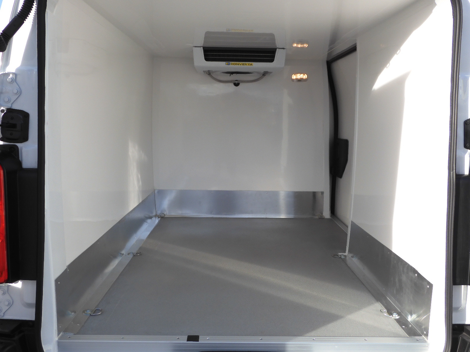 RINZ ROS d.o.o. (GmbH) - 小型货车 - 年: 2024 undefined：图55