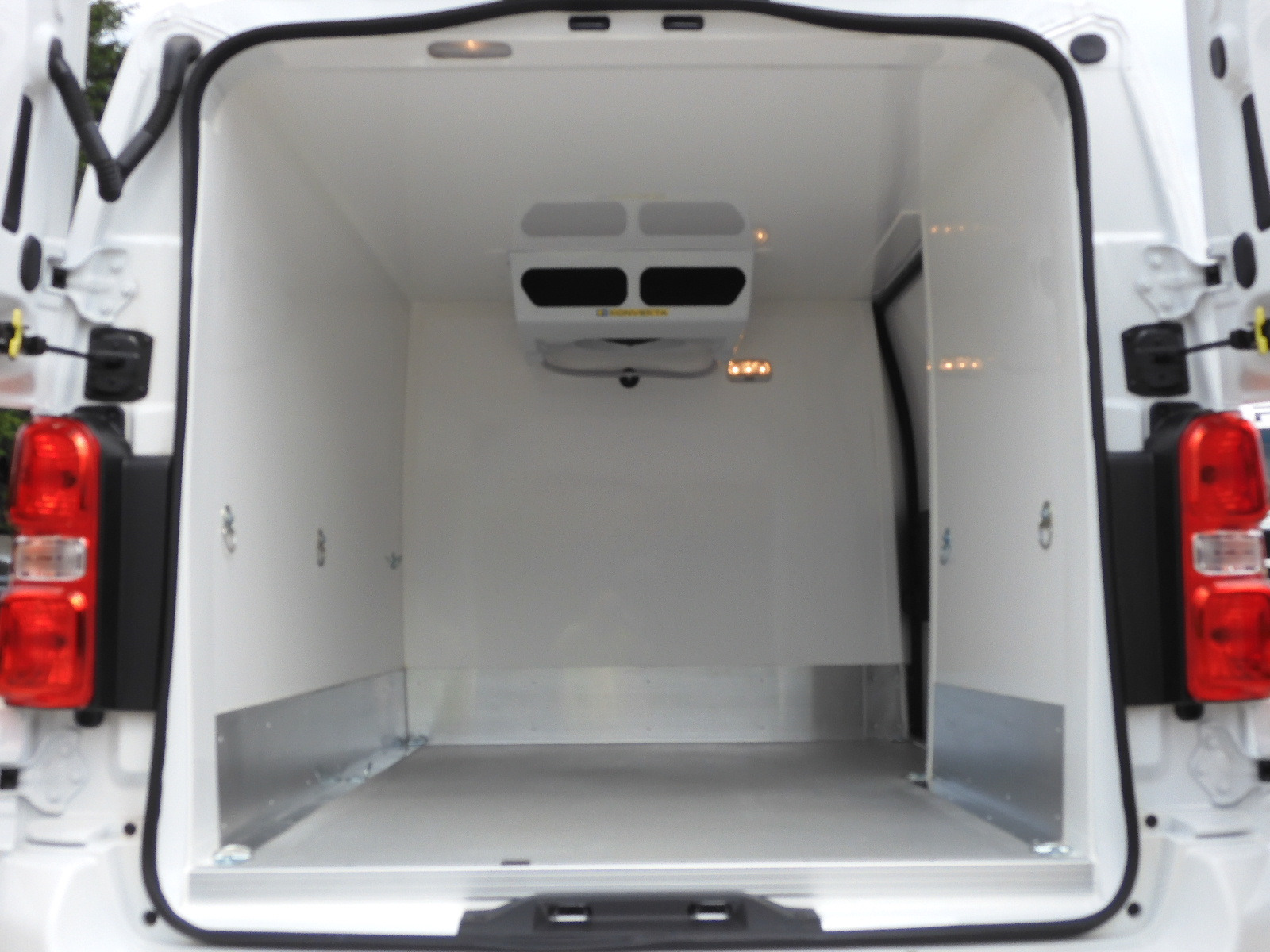 RINZ ROS d.o.o. (GmbH) - 小型货车 - 年: 2024 undefined：图60