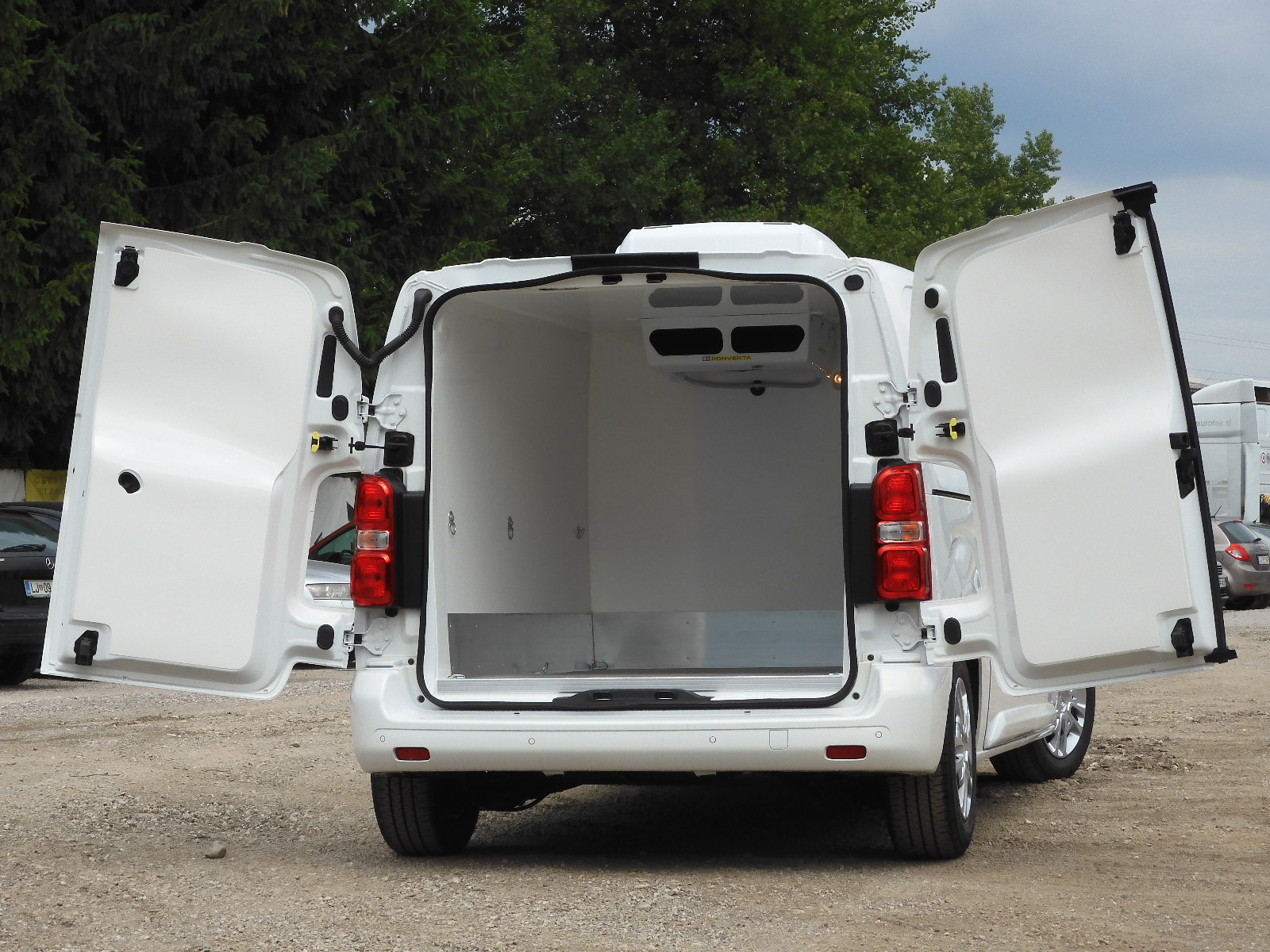 RINZ ROS d.o.o. (GmbH) - 小型货车 - 年: 2024 undefined：图59