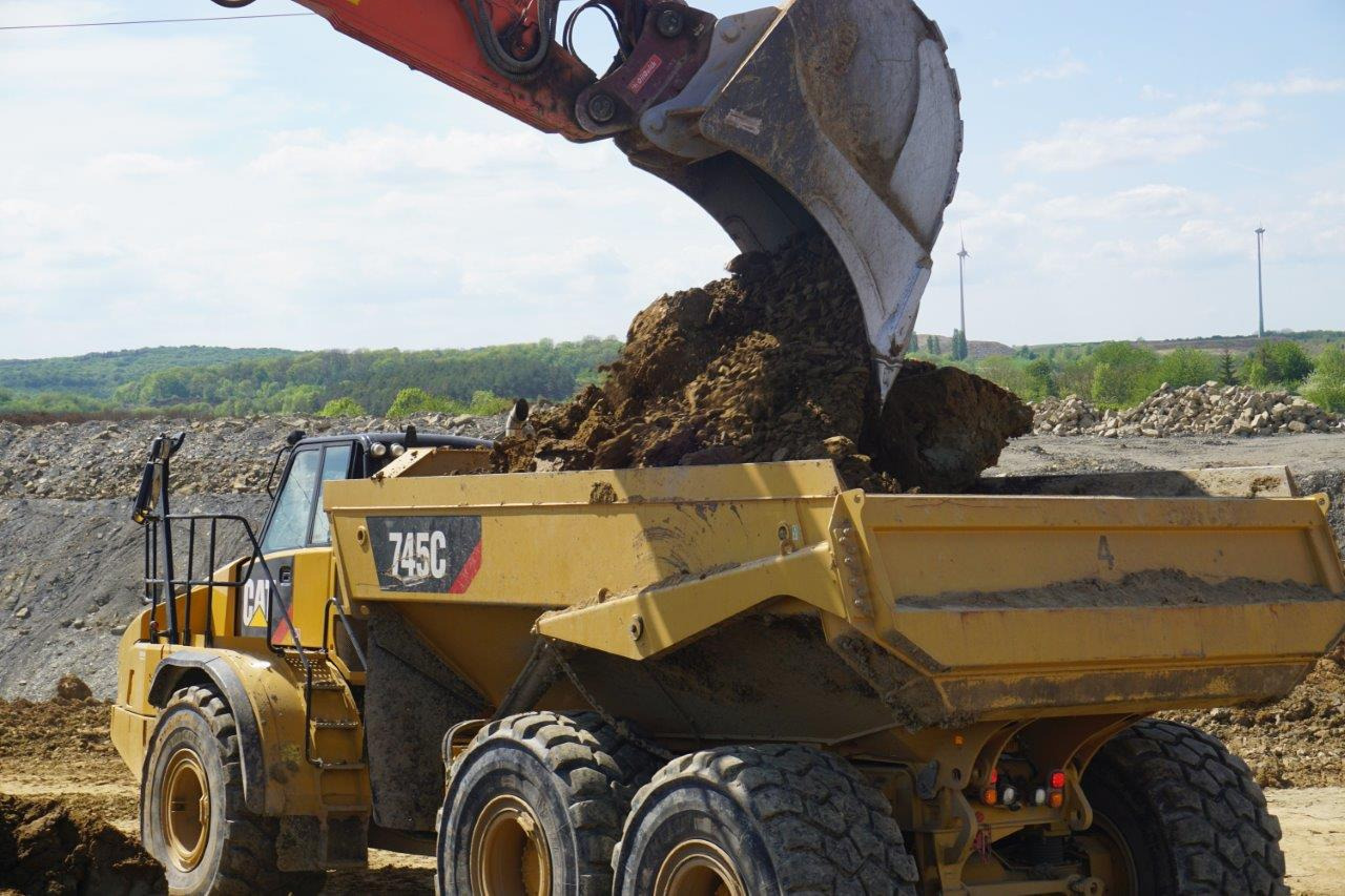 Daniel Manno  Baumaschinenhandel - 待售车辆 undefined：图3