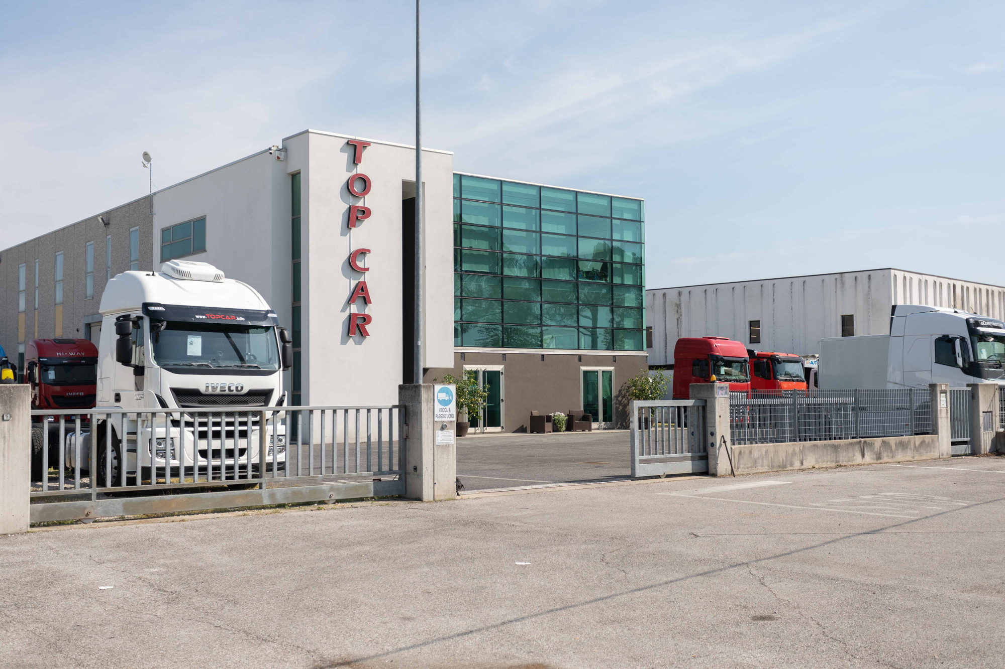 TOP CAR S.R.L. - 牵引车 MERCEDES-BENZ undefined:图6