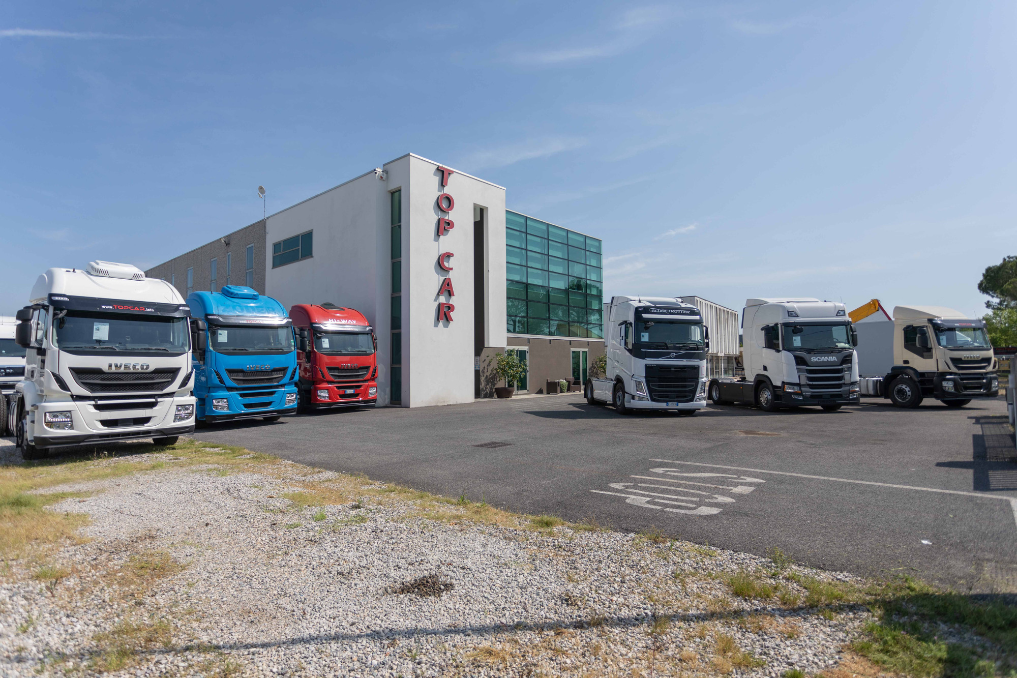 TOP CAR S.R.L. - 牵引车 MERCEDES-BENZ undefined:图2