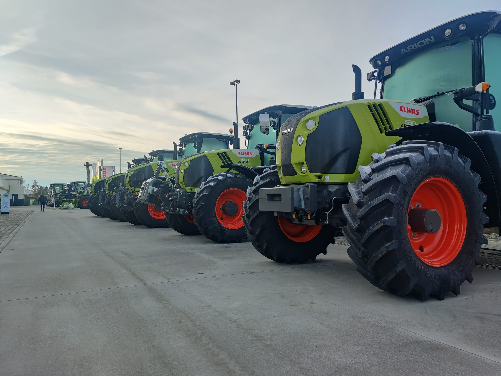 CLAAS Agricoltura S.r.l - 农业机械 FIAT undefined：图2