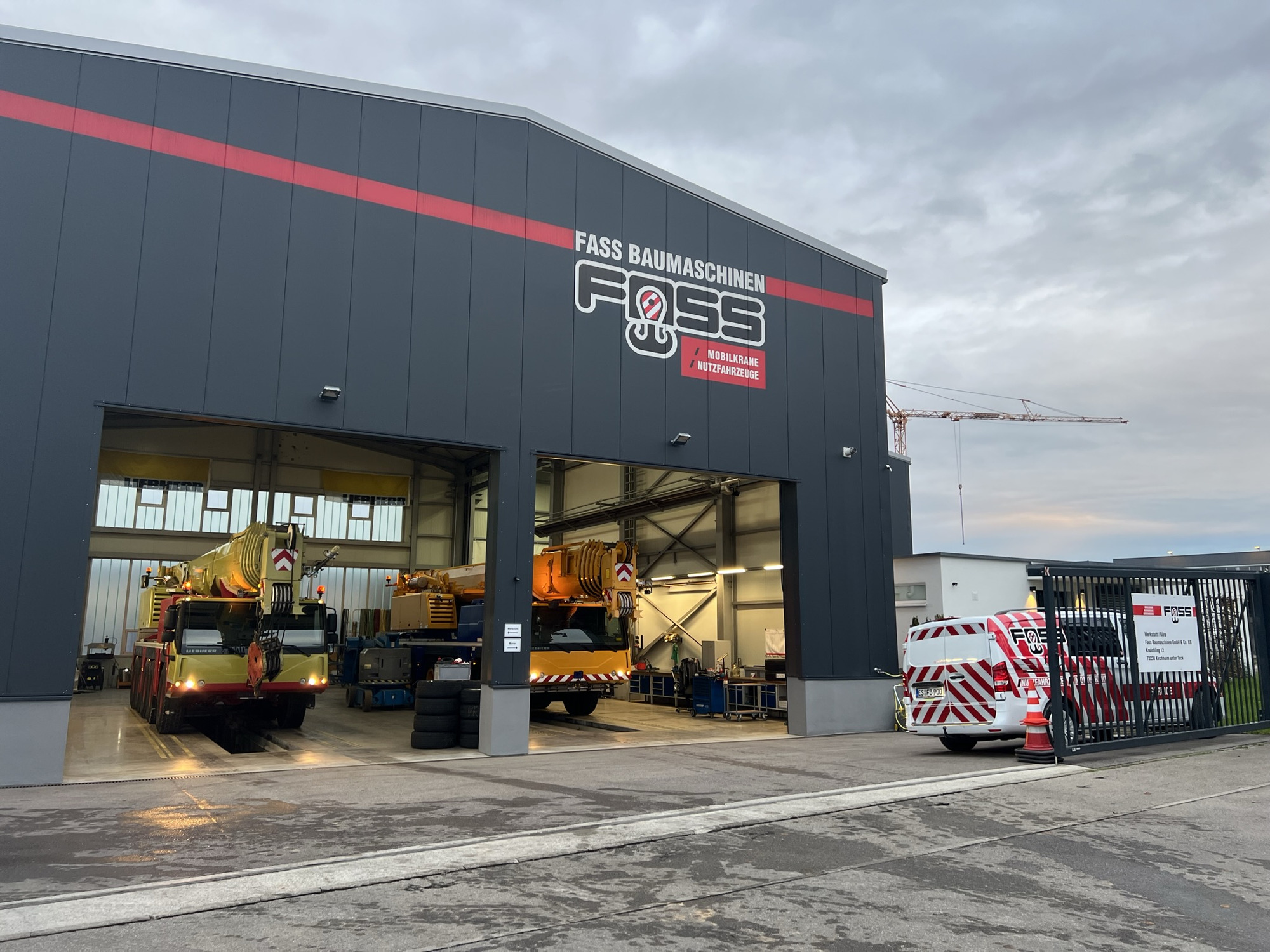 Fass Baumaschinen GmbH & Co. KG - 卡车 VOLVO - 年: 2024 undefined：图1