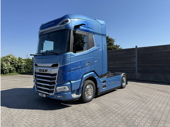 牵引车 DAF XG 530