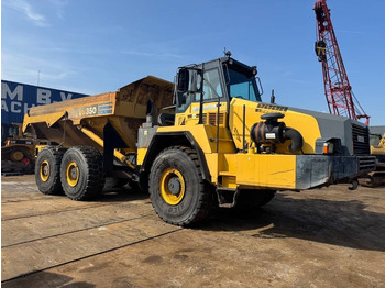 铰接式自卸车 KOMATSU