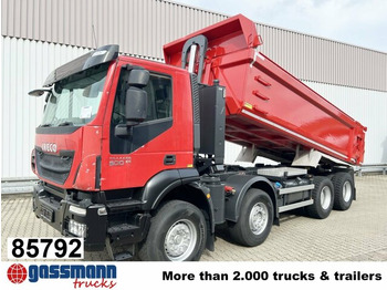 翻斗车 IVECO Trakker