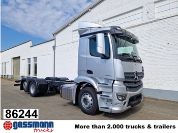 驾驶室底盘卡车 MERCEDES-BENZ Actros 2553