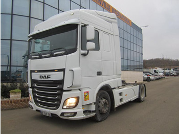 牵引车 DAF XF 105 460