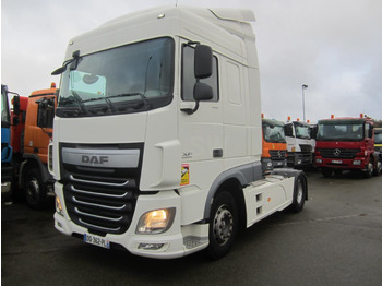 牵引车 DAF XF 105 460
