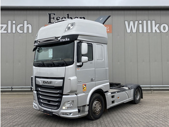 牵引车 DAF XF 530