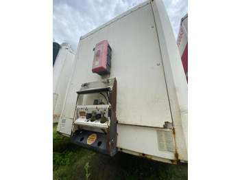 封闭厢式半拖车 KRONE